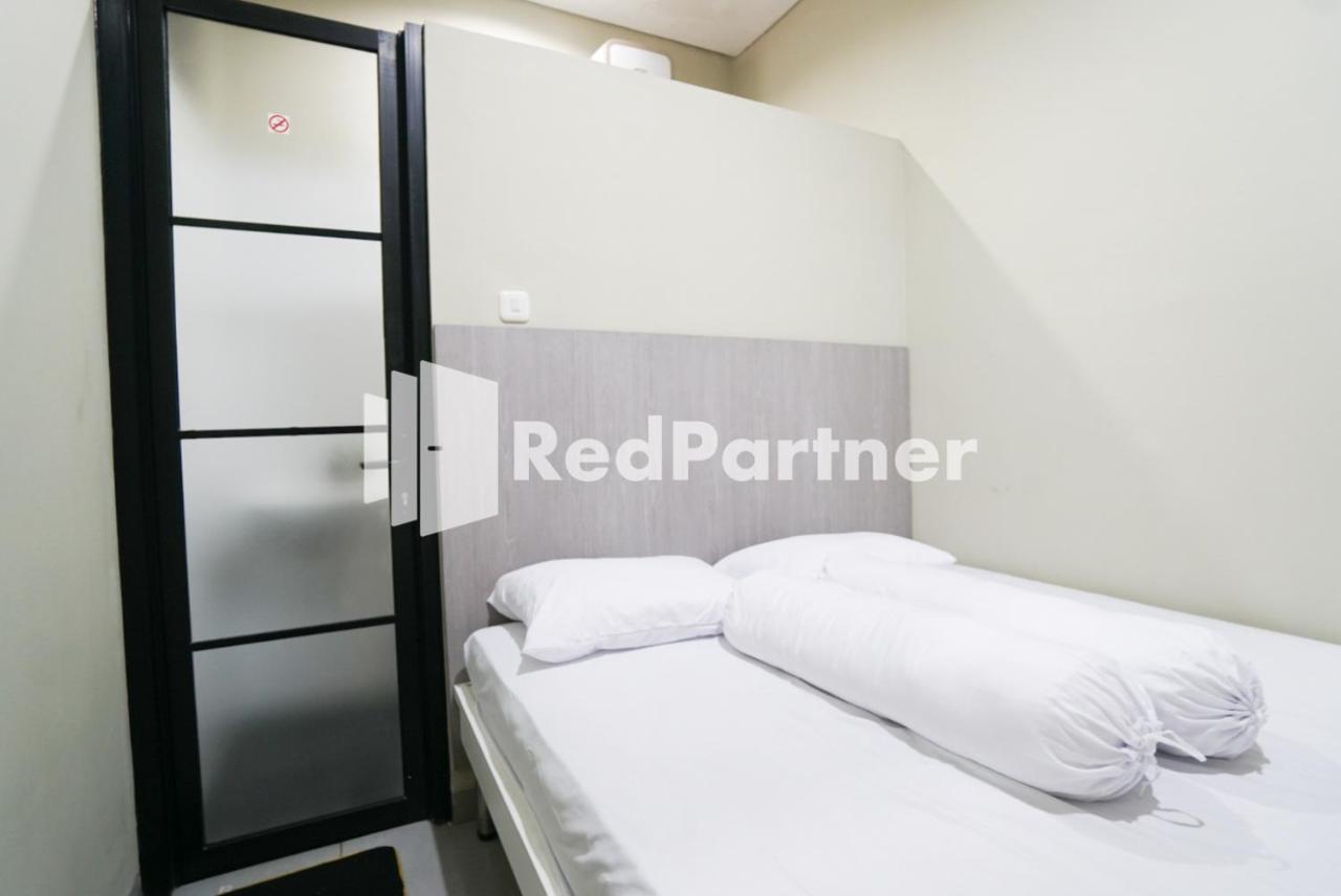 Tomang Gelong Guest House Syariah Mitra Reddoorz 자카르타 외부 사진