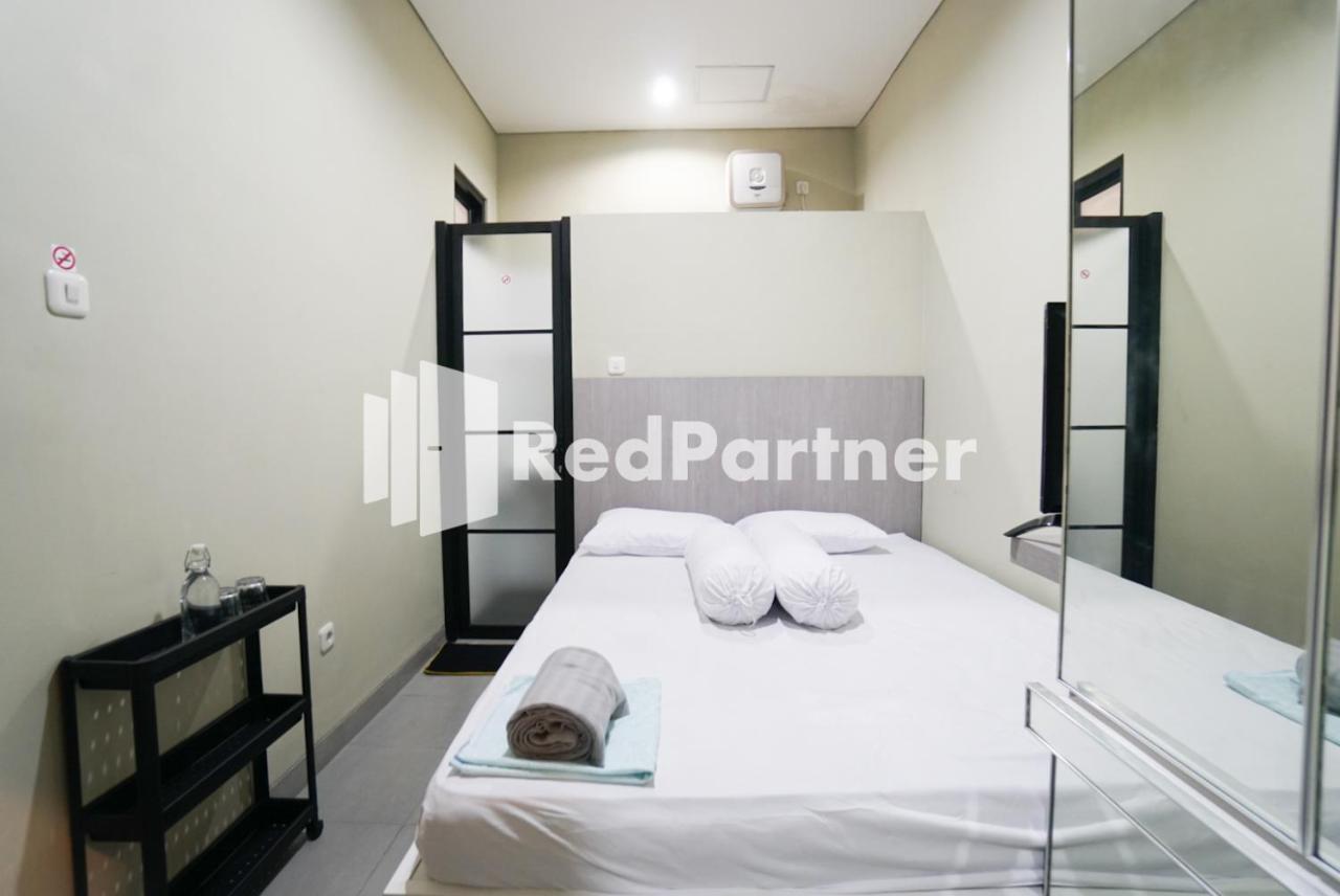 Tomang Gelong Guest House Syariah Mitra Reddoorz 자카르타 외부 사진