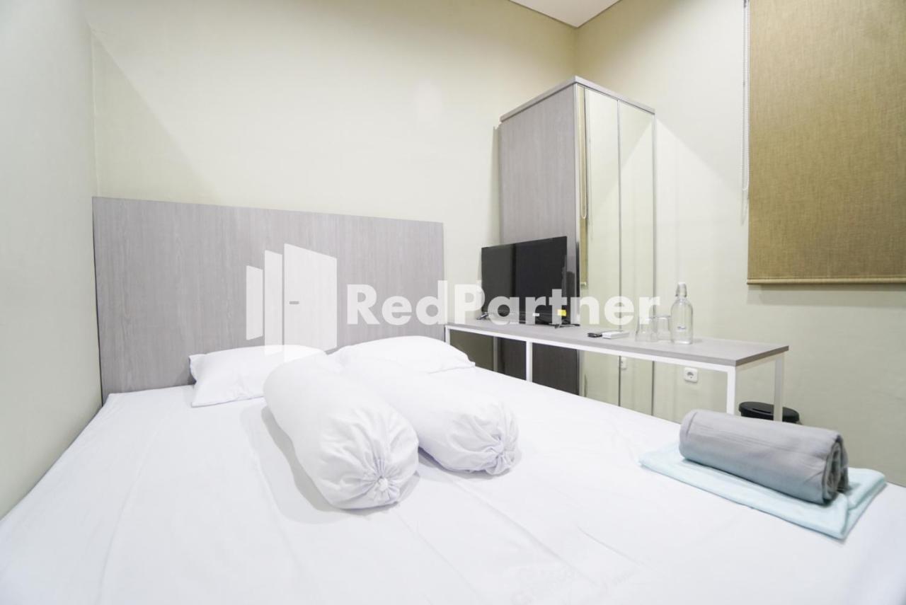 Tomang Gelong Guest House Syariah Mitra Reddoorz 자카르타 외부 사진
