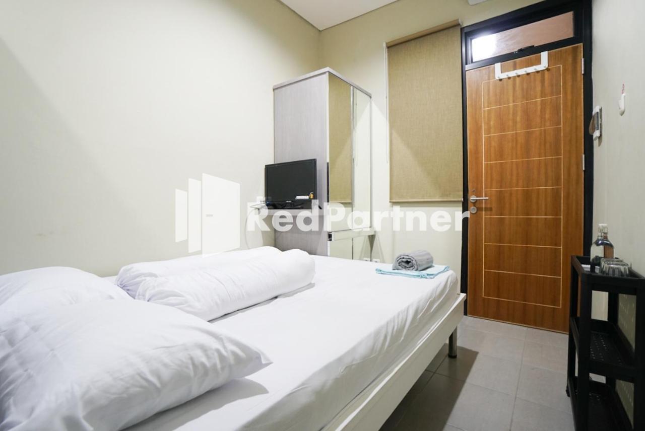 Tomang Gelong Guest House Syariah Mitra Reddoorz 자카르타 외부 사진
