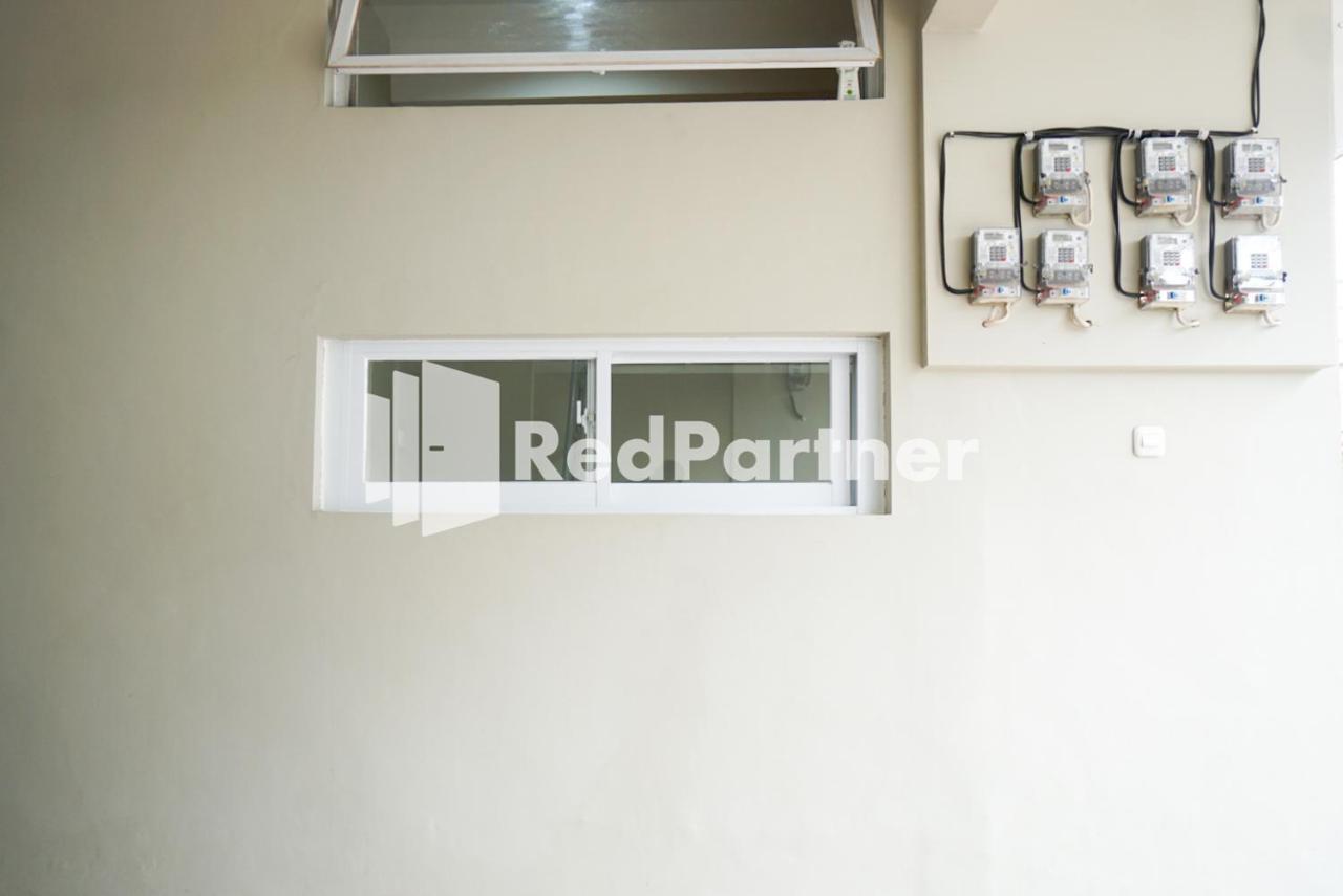 Tomang Gelong Guest House Syariah Mitra Reddoorz 자카르타 외부 사진