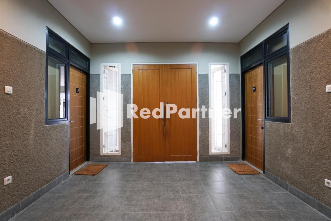 Tomang Gelong Guest House Syariah Mitra Reddoorz 자카르타 외부 사진