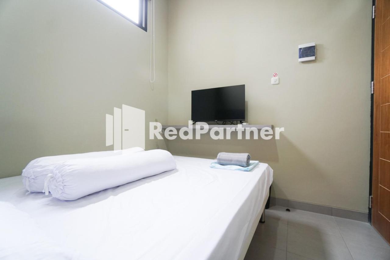 Tomang Gelong Guest House Syariah Mitra Reddoorz 자카르타 외부 사진