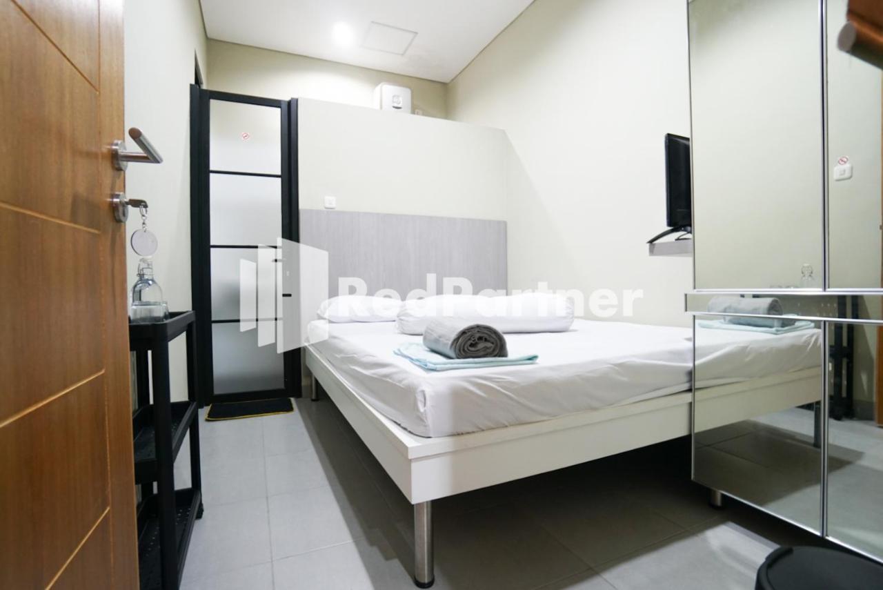 Tomang Gelong Guest House Syariah Mitra Reddoorz 자카르타 외부 사진