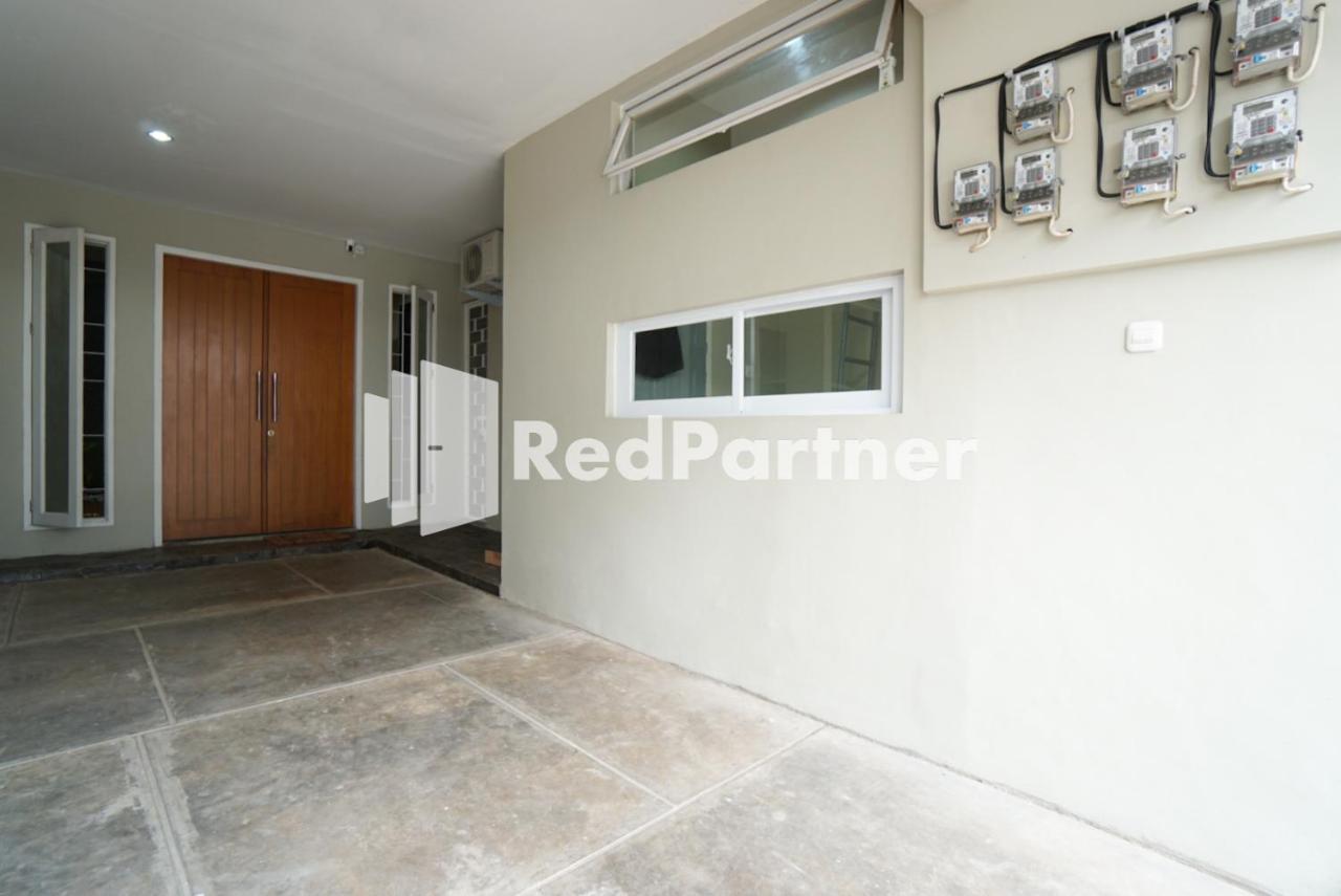 Tomang Gelong Guest House Syariah Mitra Reddoorz 자카르타 외부 사진