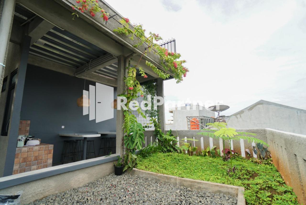 Tomang Gelong Guest House Syariah Mitra Reddoorz 자카르타 외부 사진